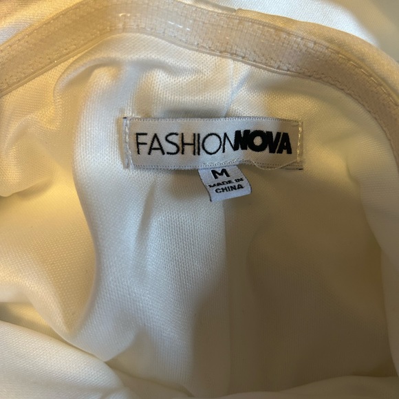 Fashion nova White off shoulder dress - Picture 3 of 4